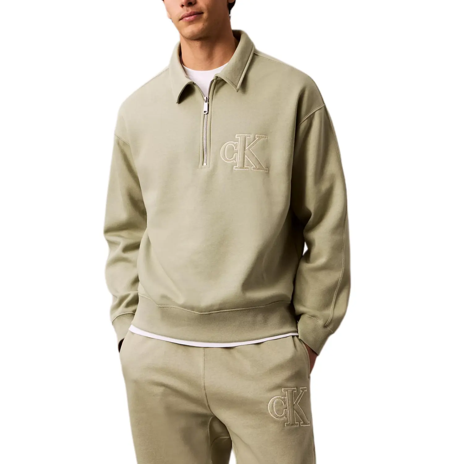 Calvin Klein Зеленый мужской свитшот
Calvin Klein Зеленый мужской свитшот