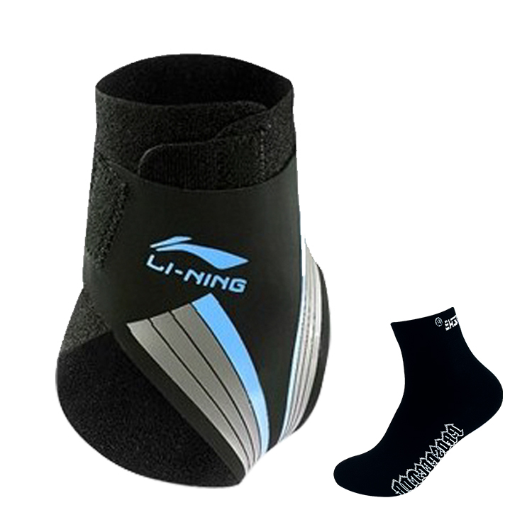 Универсальный голеностопный бандаж из полиамида, полиэстера и эластана LINING, черный
Универсальный голеностопный бандаж из полиамида, полиэстера и эластана LINING, черный