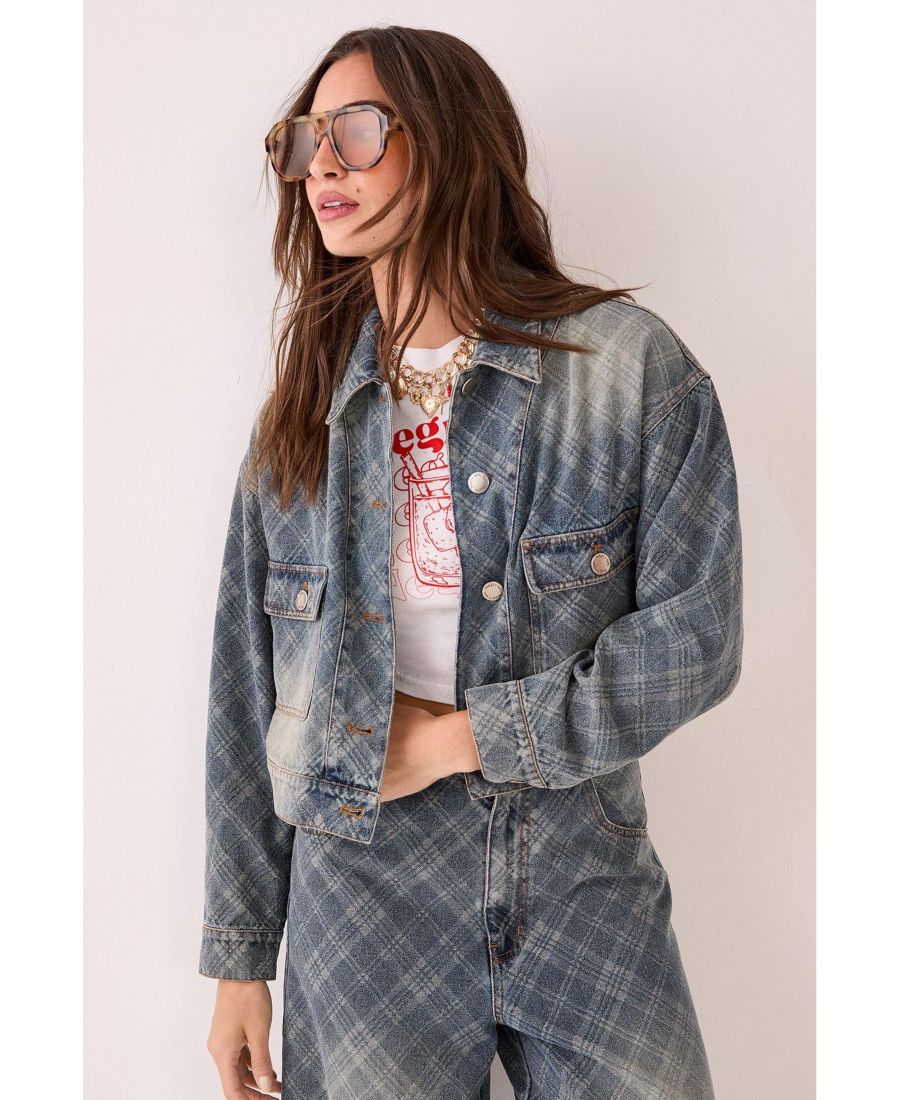 Женская клетчатая джинсовая куртка с эффектом потертости Nasty Gal, Authentic midwash
Женская клетчатая джинсовая куртка с эффектом потертости Nasty Gal, Authentic midwash
