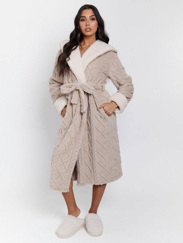 Капюшонный халат с ажурной вышивкой Loungeable, Taupe
Капюшонный халат с ажурной вышивкой Loungeable, Taupe