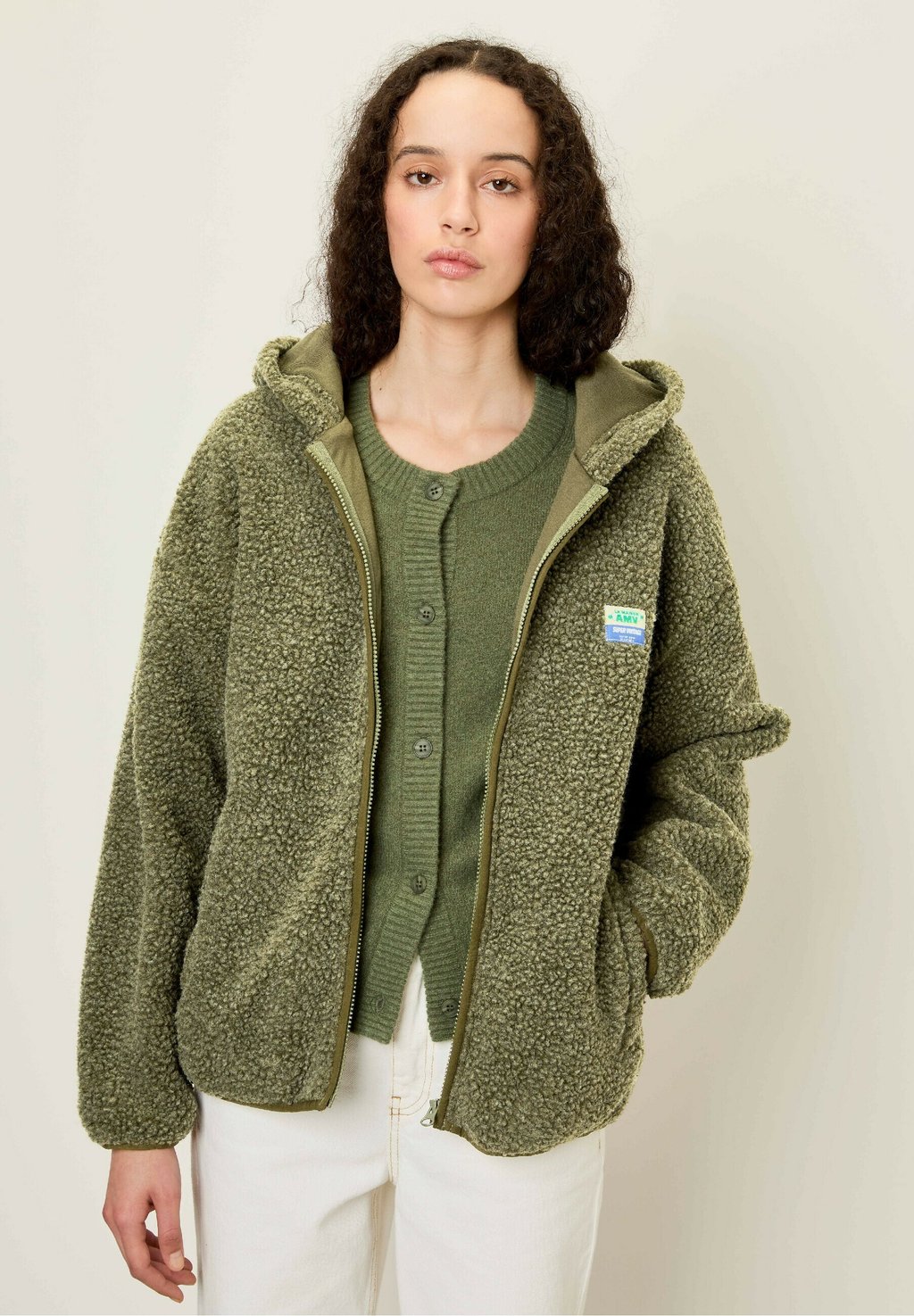 Флисовая куртка HOKTOWN American Vintage, темно-зеленый
Флисовая куртка HOKTOWN American Vintage, темно-зеленый