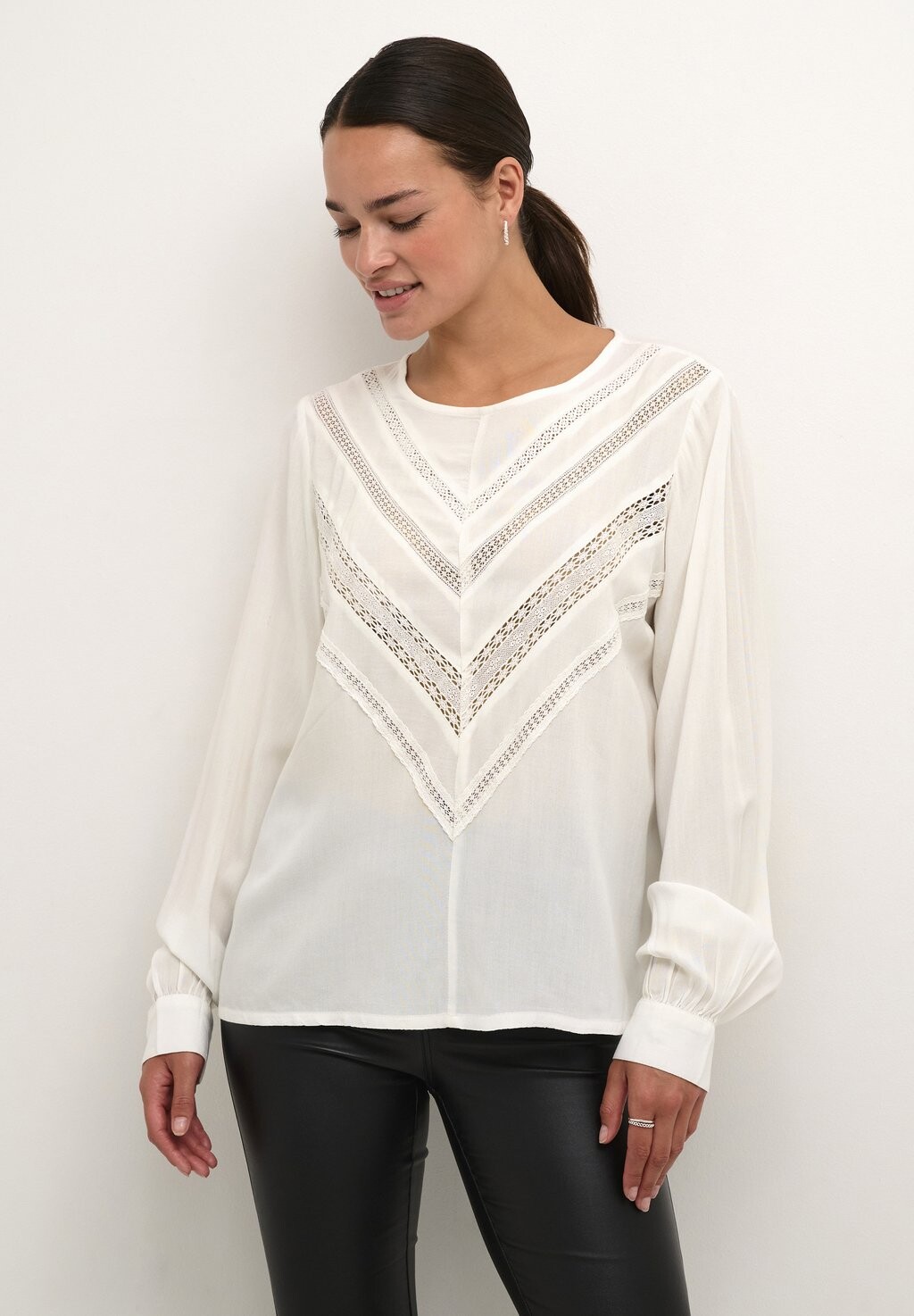 Блуза ELLIE Kaffe, молочный 
Блуза ELLIE Kaffe, молочный