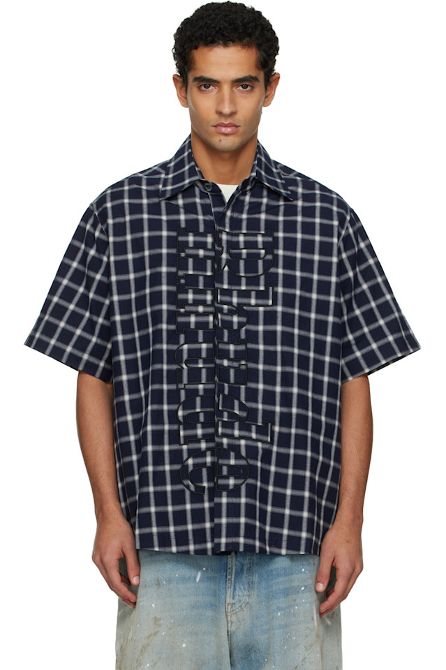 Рубашка с центральным логотипом ВМС на пуговицах Rhude, темно-сине-белый
Рубашка с центральным логотипом ВМС на пуговицах Rhude, темно-сине-белый