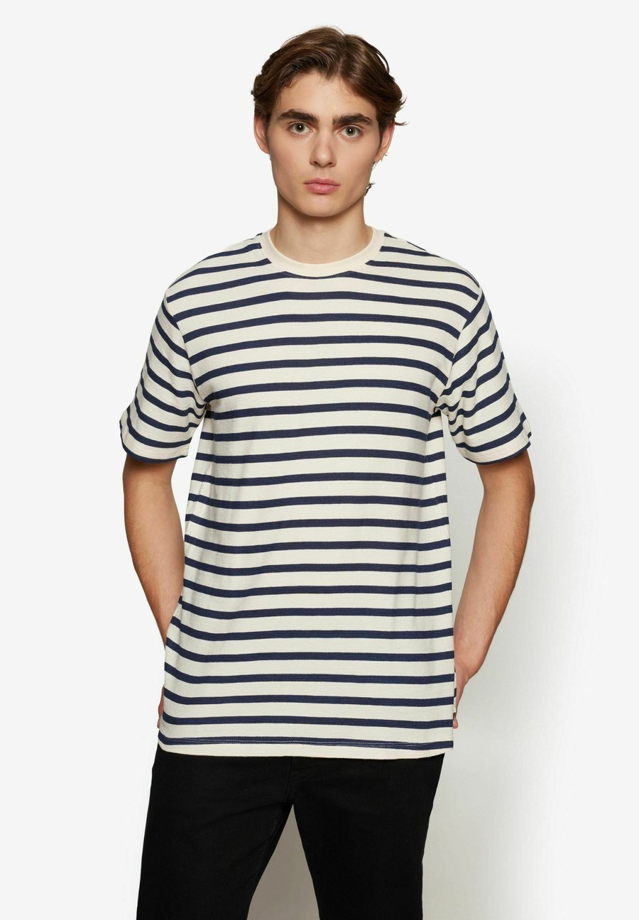 Футболка Signal Print T-shirt, Ivory Cream/Beige, Бежевый, Футболка Signal Print T-shirt, Ivory Cream/Beige
Футболка Signal Print T-shirt, Ivory Cream/Beige, Бежевый, Футболка Signal Print T-shirt, Ivory Cream/Beige