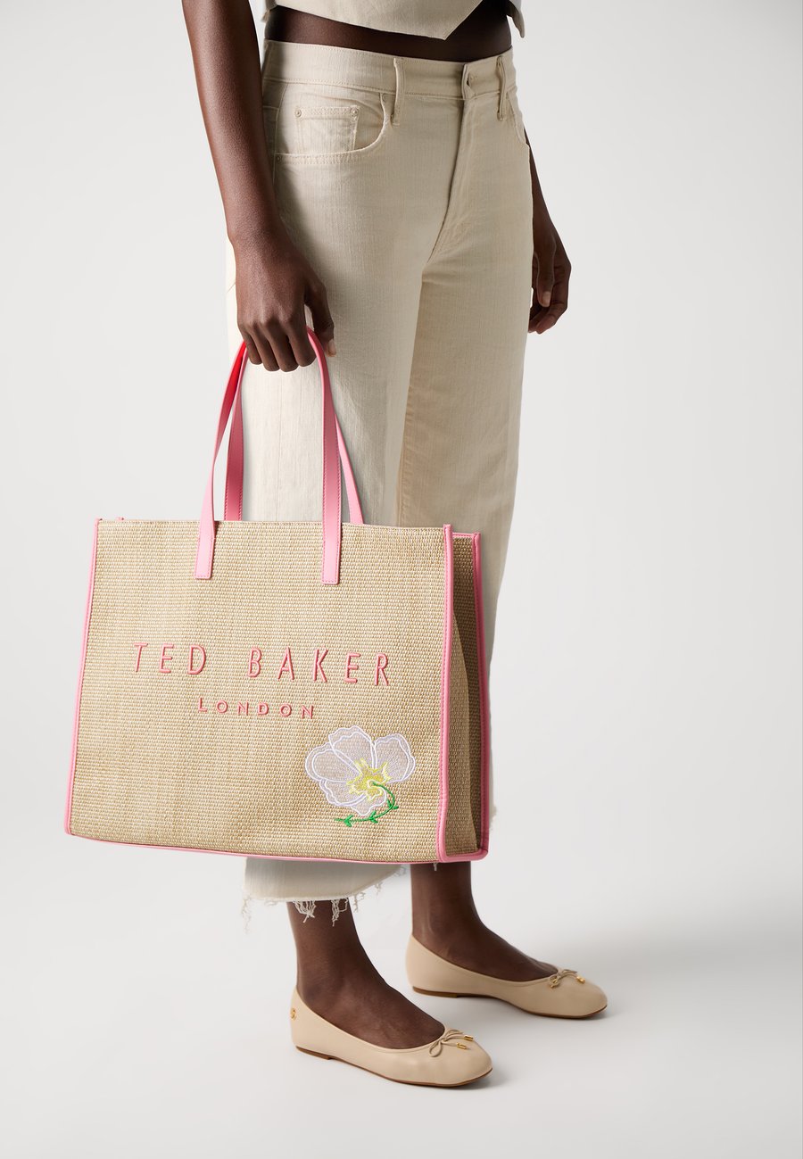 Сумка-шоппер Ted Baker FOLD OVER BACKPACK, Pink
Сумка-шоппер Ted Baker FOLD OVER BACKPACK, Pink