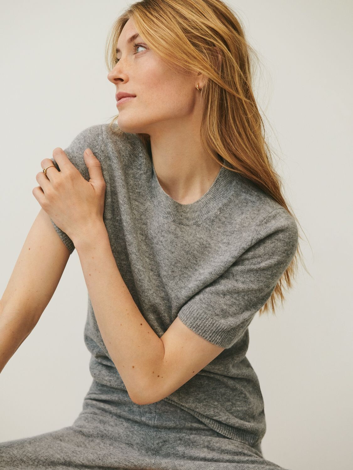 Кашемировый топ с короткими рукавами Everlotta Part Two, серый меланж
Кашемировый топ с короткими рукавами Everlotta Part Two, серый меланж