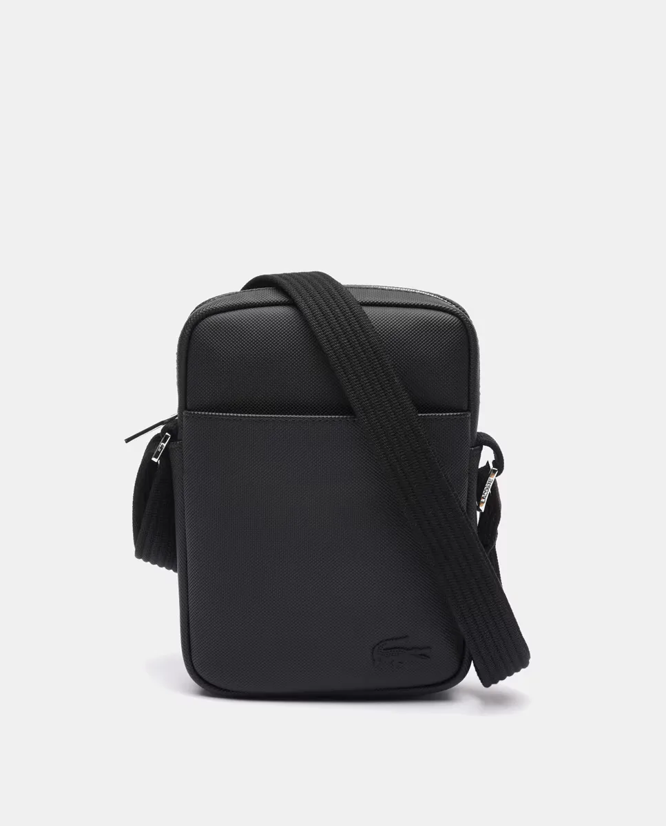 Черная вертикальная сумка через плечо с внутренними карманами Lacoste
Черная вертикальная сумка через плечо с внутренними карманами Lacoste