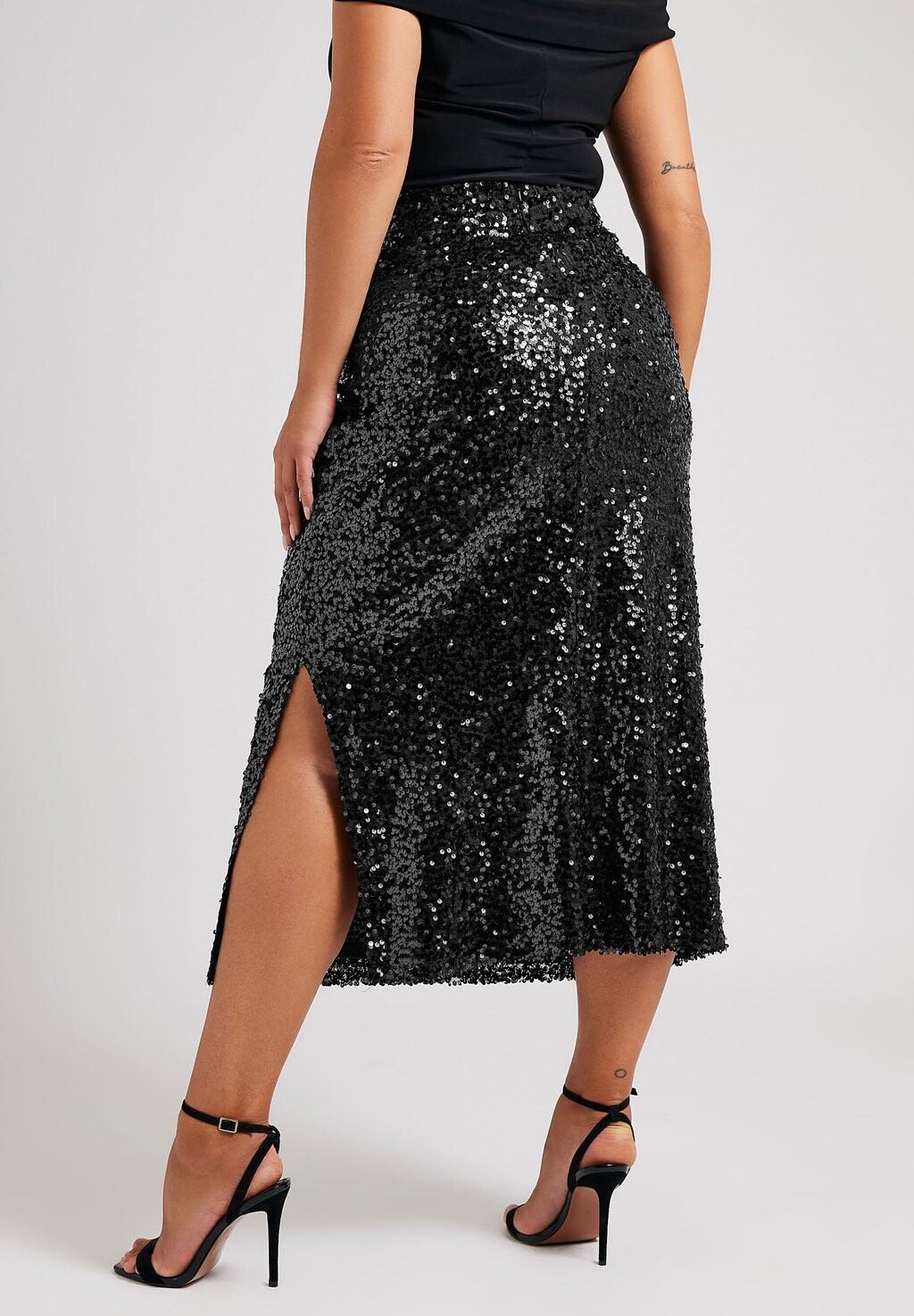 Юбка-карандаш SEQUIN EMBELLISHED Yours Clothing, черный 
Юбка-карандаш SEQUIN EMBELLISHED Yours Clothing, черный