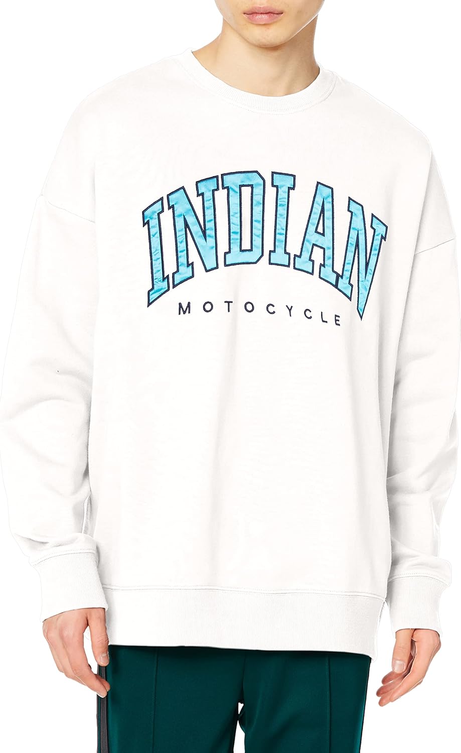 Большая толстовка из индийского атласа с вышивкой Indian, светло-бежевый
Большая толстовка из индийского атласа с вышивкой Indian, светло-бежевый