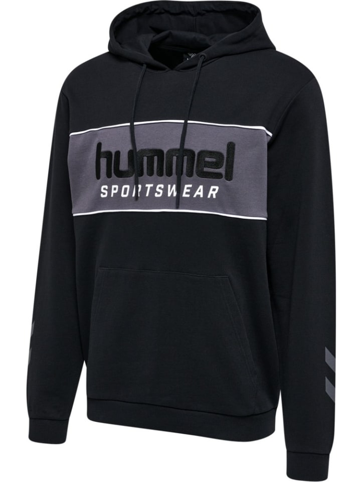 Толстовка черного цвета Hummel
Толстовка черного цвета Hummel