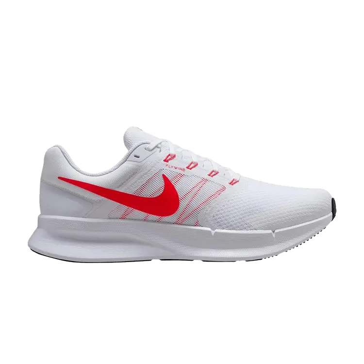 Кроссовки Nike Run Swift 3, White Bright Crimson
Кроссовки Nike Run Swift 3, White Bright Crimson