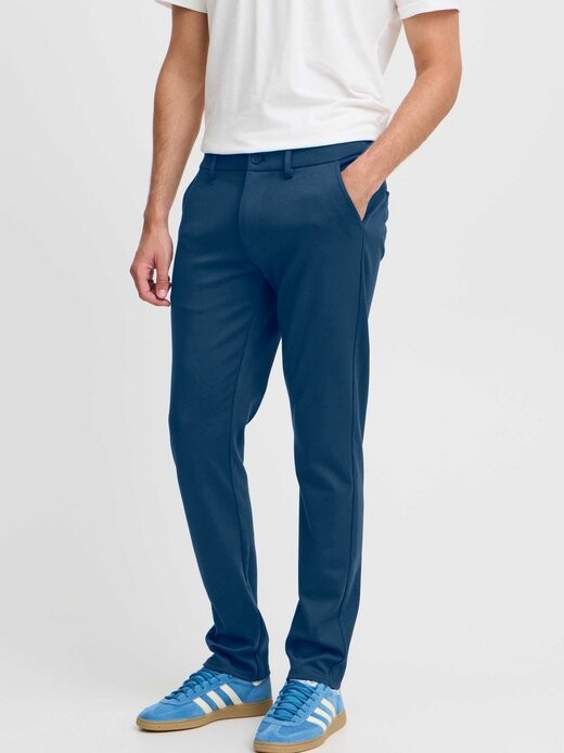 Брюки из ткани bhelmer Blend, синий
Брюки из ткани bhelmer Blend, синий