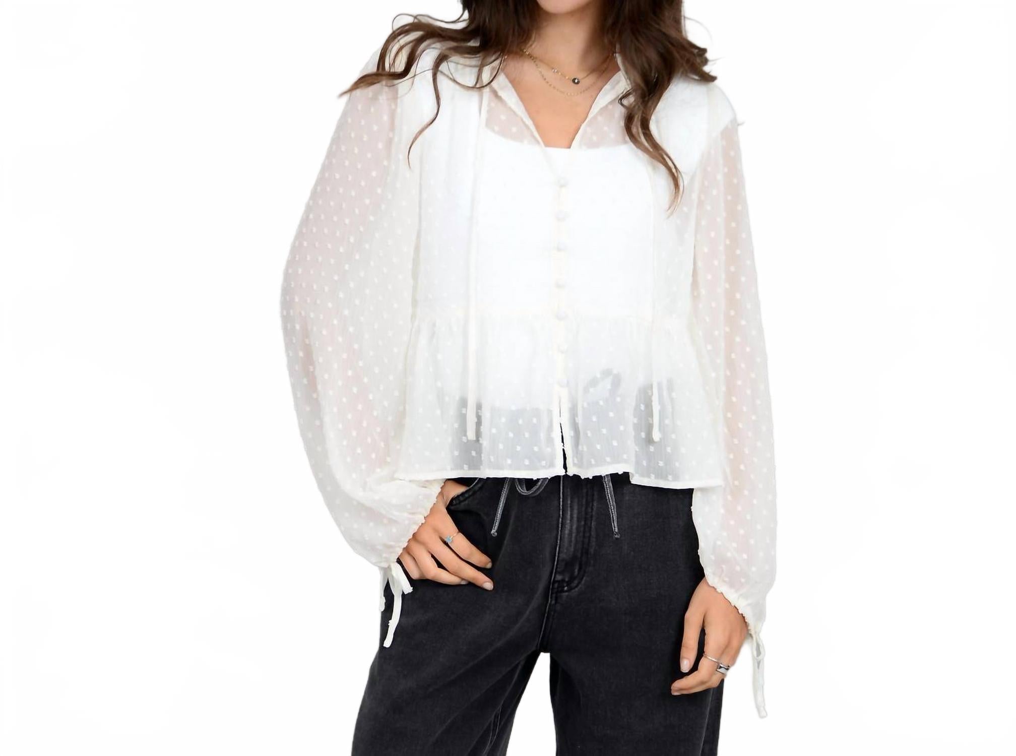 Женская блузка Tricia с длинными рукавами в кремовом цвете RD Style
Женская блузка Tricia с длинными рукавами в кремовом цвете RD Style