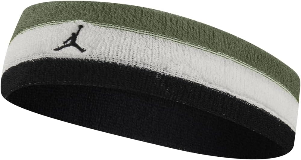Nike Джордан Повязка на голову Jordan Terry в черном/черном/белом цвете, Medium Olive/Saille/Black
Nike Джордан Повязка на голову Jordan Terry в черном/черном/белом цвете, Medium Olive/Saille/Black