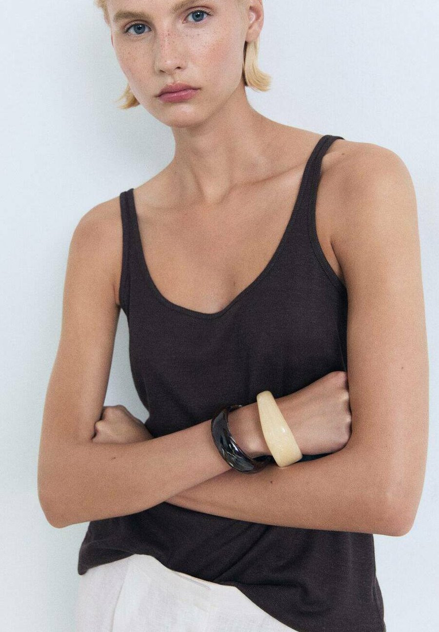 Топ Mango ADULT, Black
Топ Mango ADULT, Black