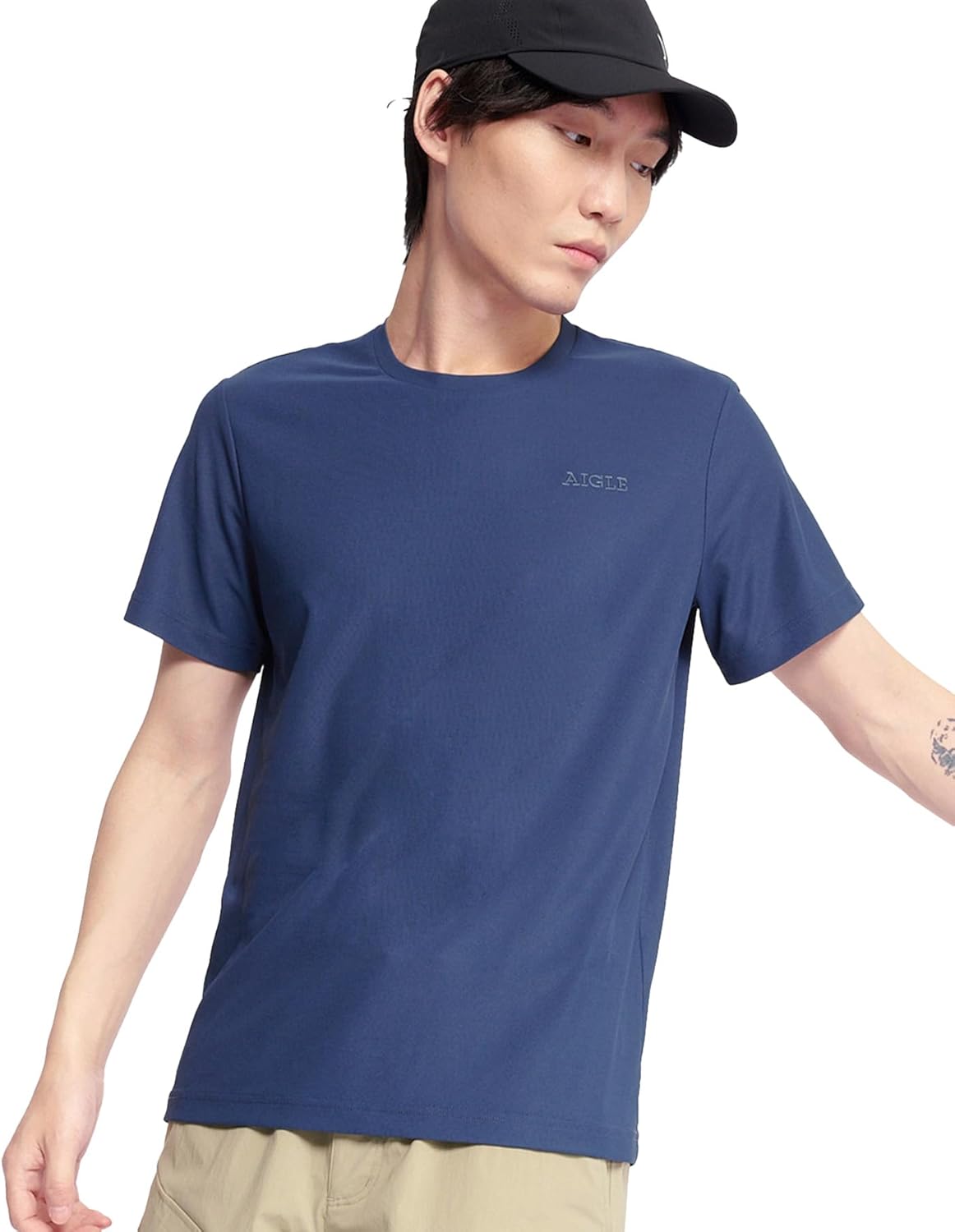 Мужская повседневная быстросохнущая футболка Aigle с простым логотипом, темно-синяя, размер S
Мужская повседневная быстросохнущая футболка Aigle с простым логотипом, темно-синяя, размер S