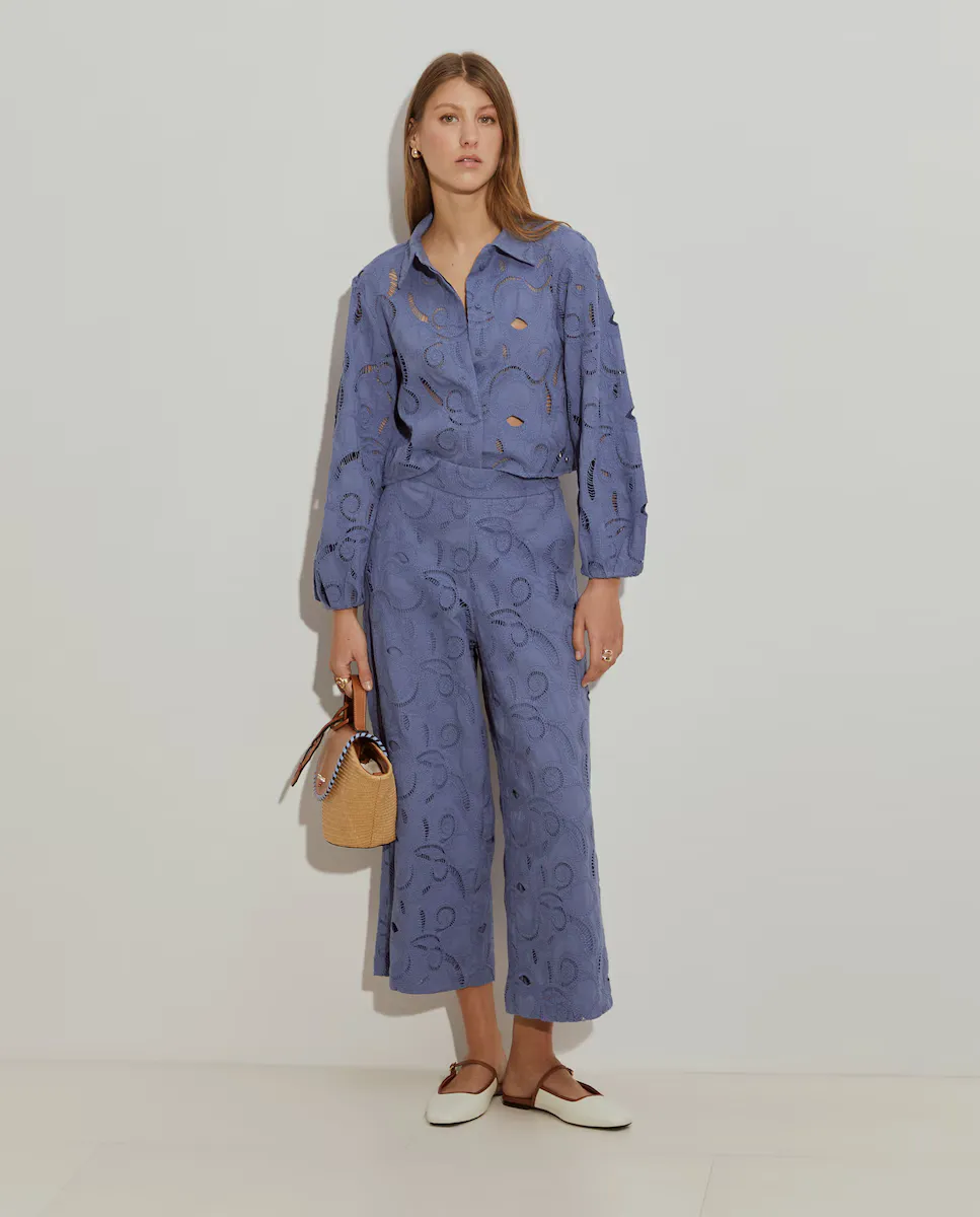 Женские укороченные прямые брюки с английской вышивкой Lion of Porches, голубой
Женские укороченные прямые брюки с английской вышивкой Lion of Porches, голубой