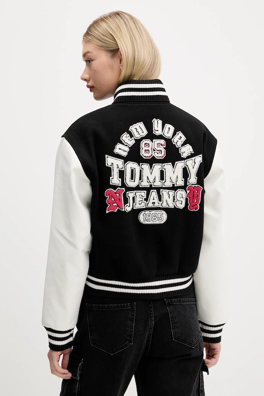 Куртка-бомбер с шерстью Tommy Jeans, черный
Куртка-бомбер с шерстью Tommy Jeans, черный