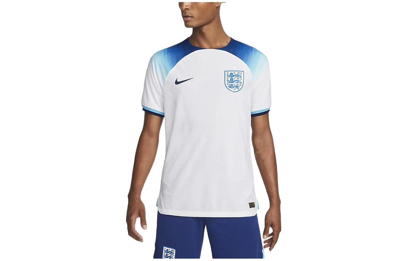 Мужское футбольное джерси Nike, цвет White
Мужское футбольное джерси Nike, цвет White