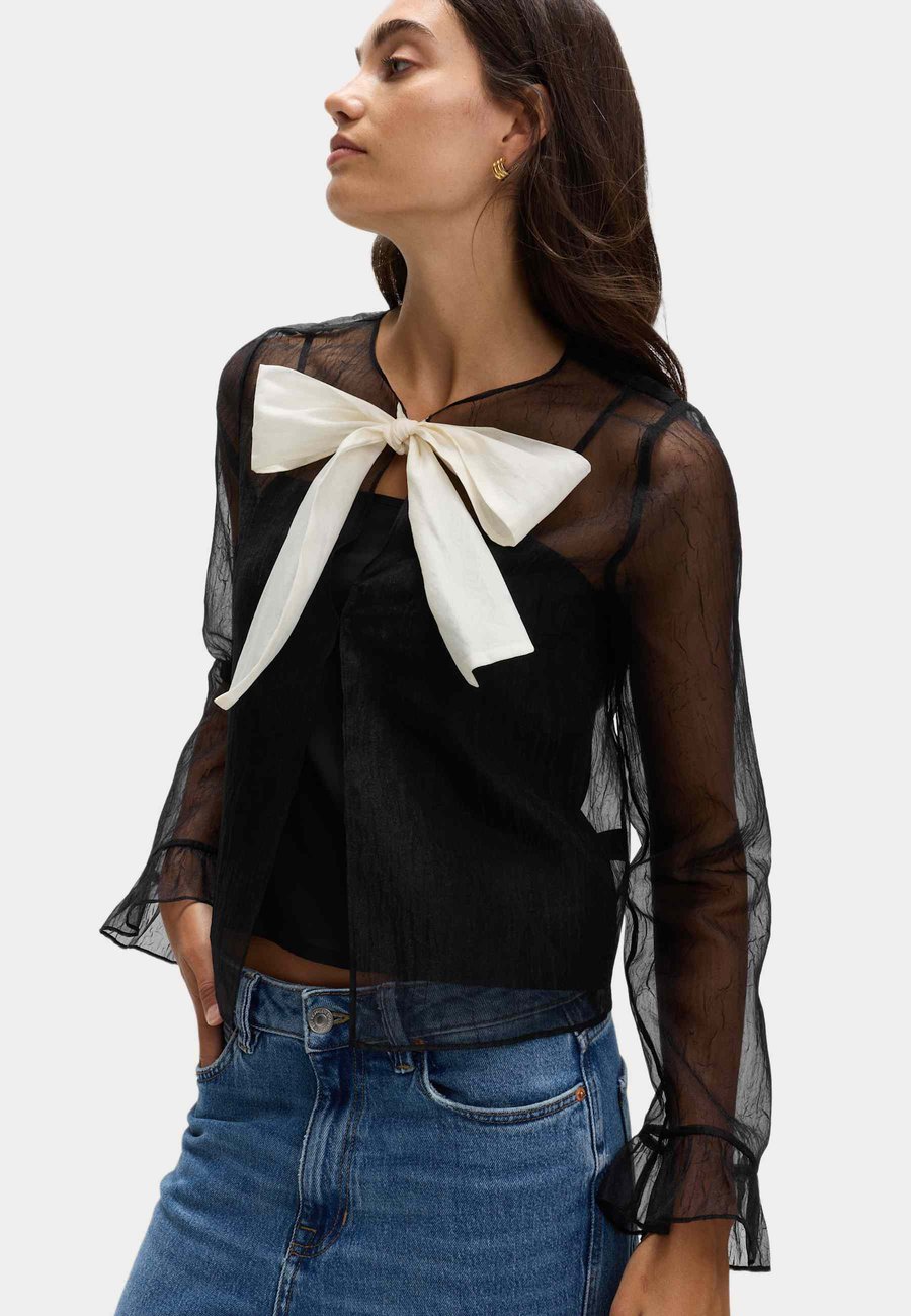 Блуза Marks & Spencer TIE NECK , Black
Блуза Marks & Spencer TIE NECK , Black