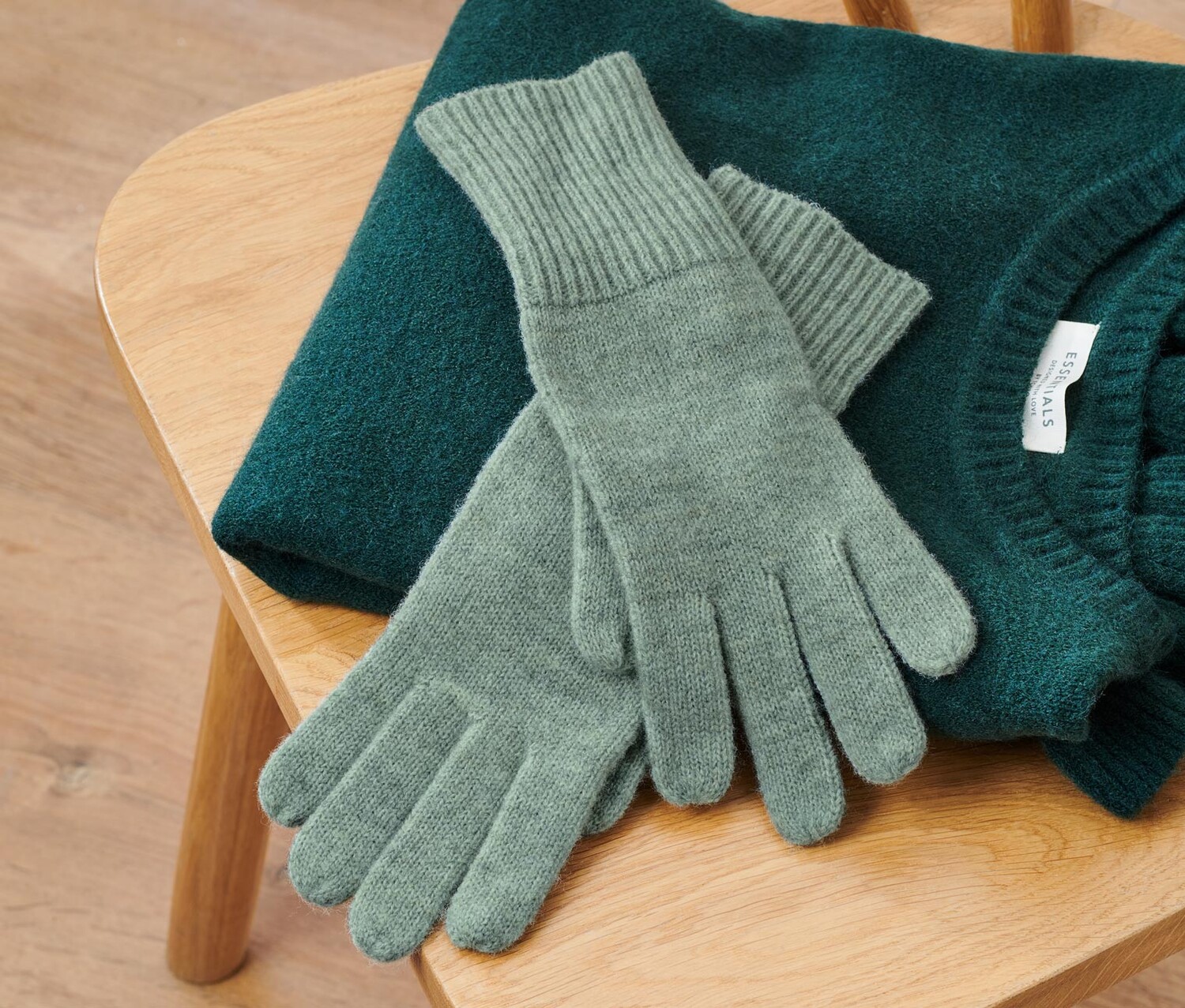 Вязаные перчатки из шерсти Tchibo, шалфейный пестрый
Вязаные перчатки из шерсти Tchibo, шалфейный пестрый