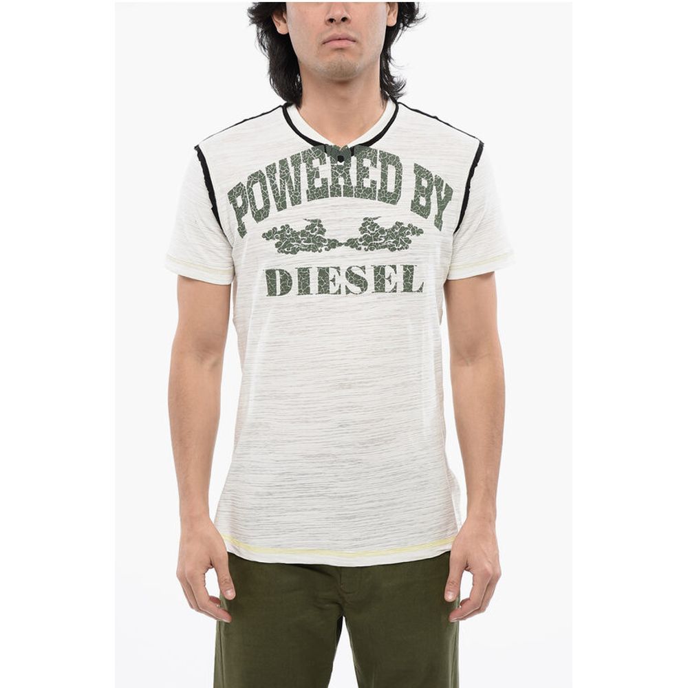 Футболка RED TAG Slub Cotton T-DIEGOR-V-RAW с флокированным принтом Diesel, White
Футболка RED TAG Slub Cotton T-DIEGOR-V-RAW с флокированным принтом Diesel, White