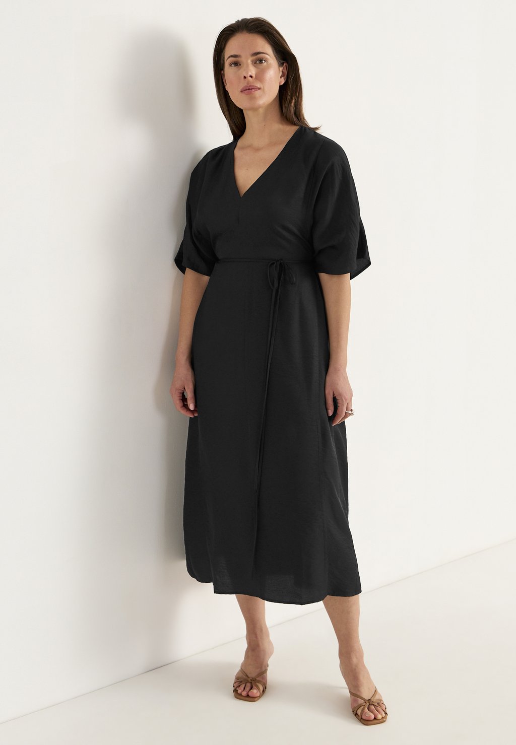 Повседневное платье FESTIVE MULTIFUNCTIONAL Cellbes of Sweden, черный
Повседневное платье FESTIVE MULTIFUNCTIONAL Cellbes of Sweden, черный