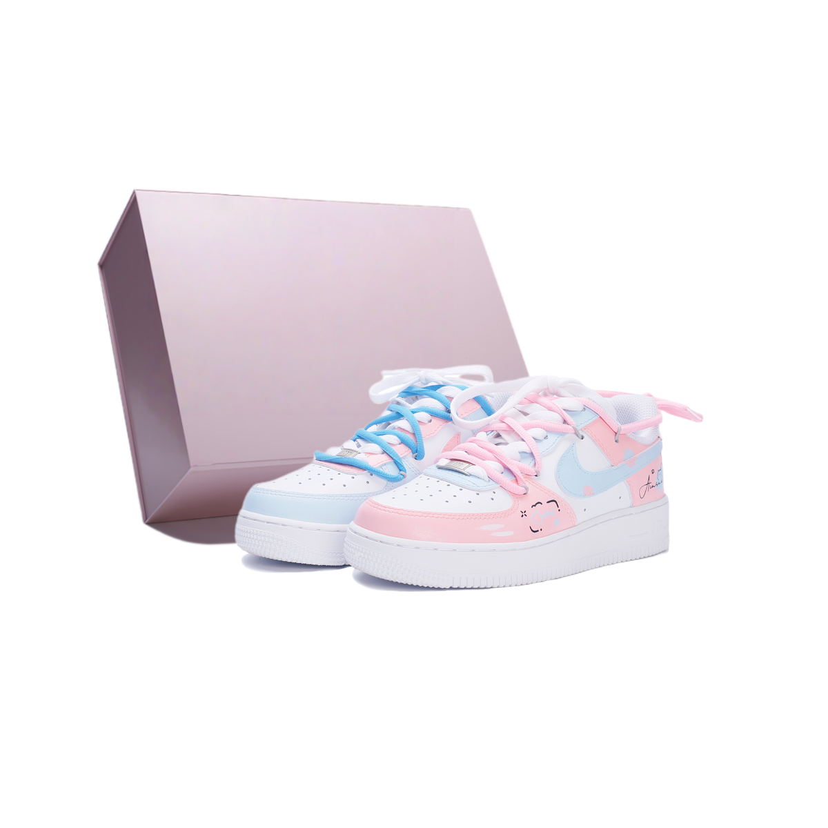 Кроссовки Air Force Air Force 1 Abrasion Resistant Waterproof Slip Resistant Low top Skateboard Shoes Individual Style Nike, two-tone heart design
Кроссовки Air Force Air Force 1 Abrasion Resistant Waterproof Slip Resistant Low top Skateboard Shoes Individual Style Nike, two-tone heart design