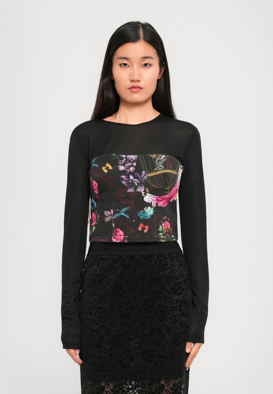 Топ Versace Jeans Couture Long sleeved top, Multicolor Scuro/Multi-Coloured
Топ Versace Jeans Couture Long sleeved top, Multicolor Scuro/Multi-Coloured