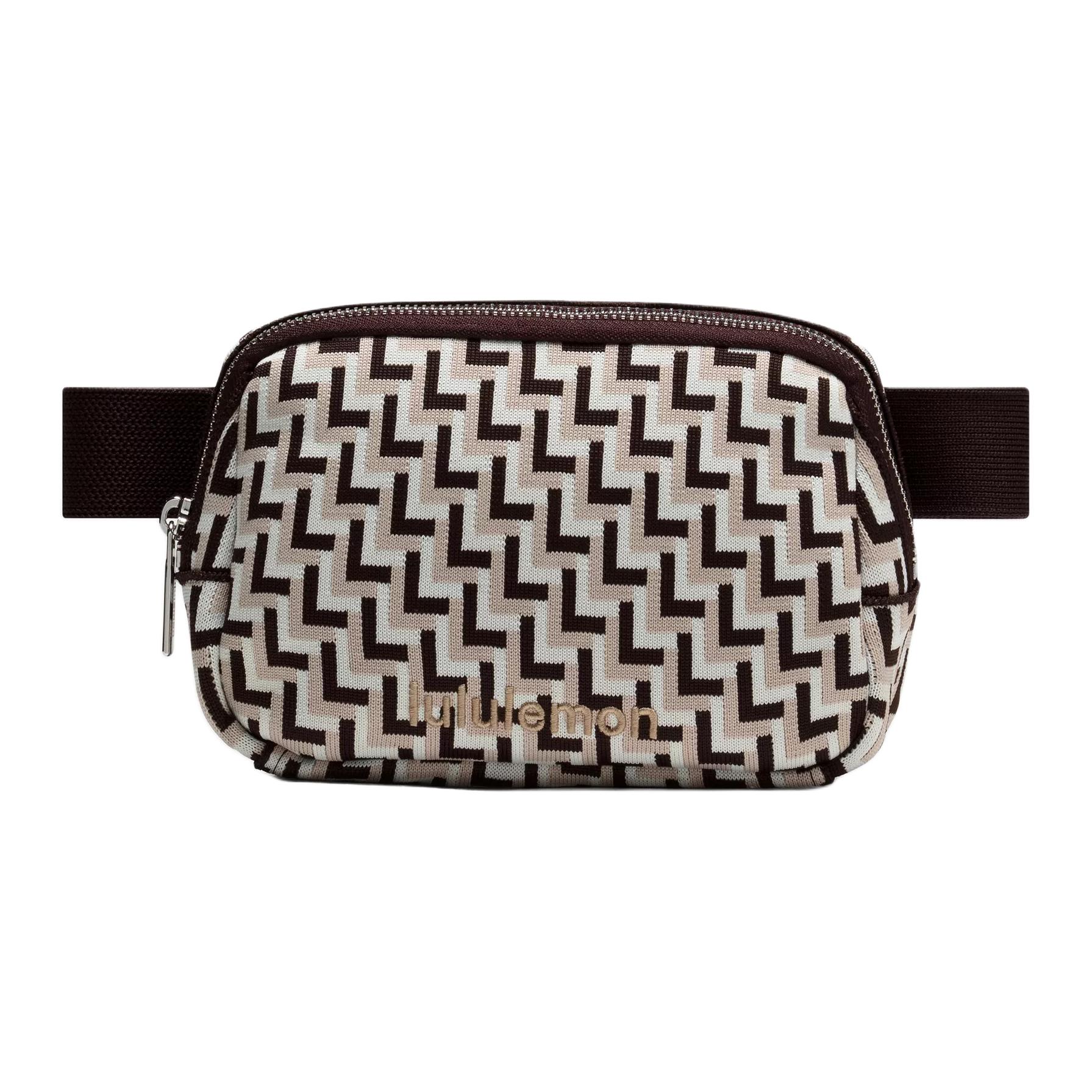 Lululemon Полиэстеровый поясной рюкзак Everywhere Unisex French Press, Sand Pit и Antique White
Lululemon Полиэстеровый поясной рюкзак Everywhere Unisex French Press, Sand Pit и Antique White