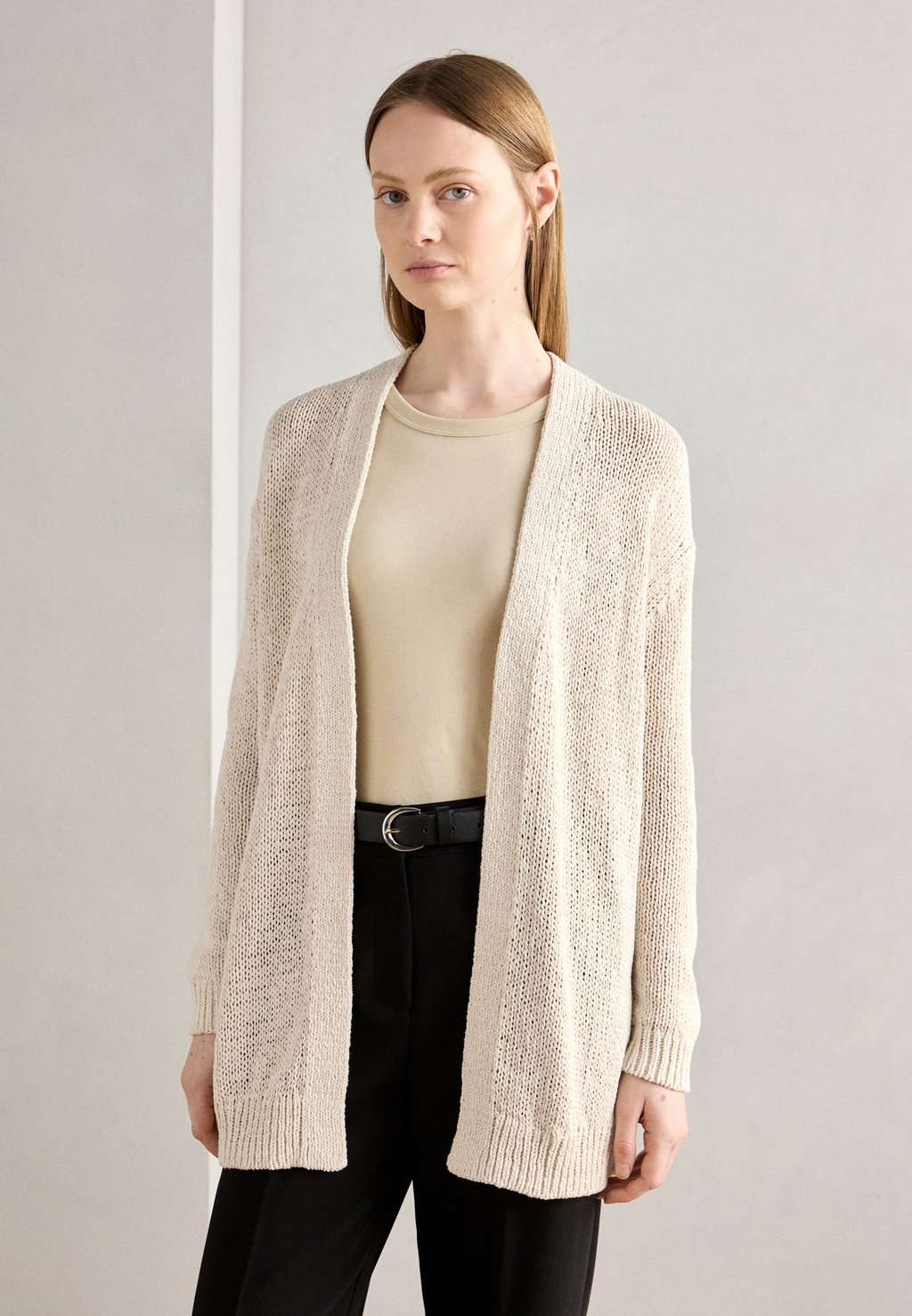 Кардиган MARC O’POLO ‘GISELE CAMPAIGN STYLE’ CARDIGAN Marc O'Polo, слоновая кость
Кардиган MARC O’POLO ‘GISELE CAMPAIGN STYLE’ CARDIGAN Marc O'Polo, слоновая кость