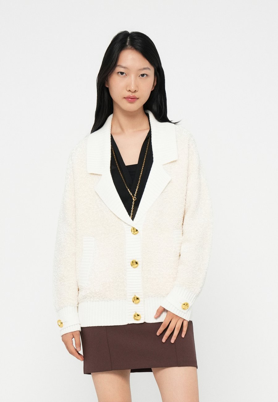 Кардиган Elisabetta Franchi Cardigan, Milk/Off-White
Кардиган Elisabetta Franchi Cardigan, Milk/Off-White