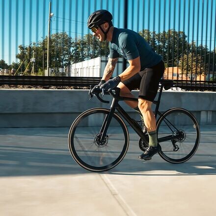 Носок Cush из смеси шерсти длиной 7 дюймов DeFeet, зеленый
Носок Cush из смеси шерсти длиной 7 дюймов DeFeet, зеленый