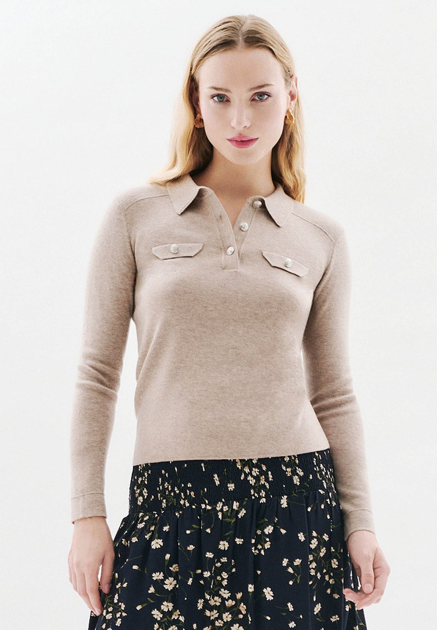 Топ Caroll FRENCH BRAND FASHION ELEGANT MODERN MARIO, Marron Clair/Light Brown
Топ Caroll FRENCH BRAND FASHION ELEGANT MODERN MARIO, Marron Clair/Light Brown