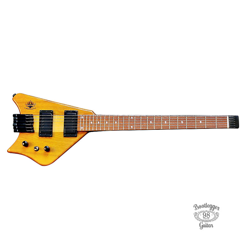 Электрогитара BootLegger Guitar Spade Clear Honey Headless With Stiletto Case & Flask
Электрогитара BootLegger Guitar Spade Clear Honey Headless With Stiletto Case & Flask