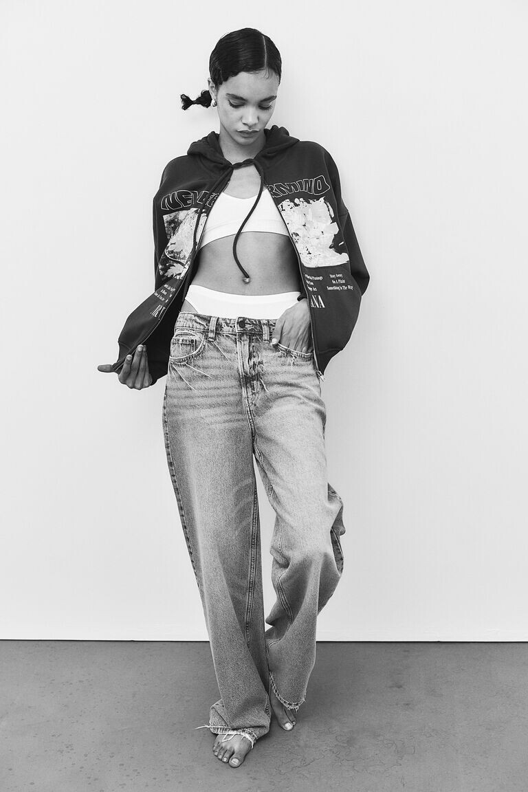 Толстовка на молнии оверсайз с принтом H&M, черный
Толстовка на молнии оверсайз с принтом H&M, черный