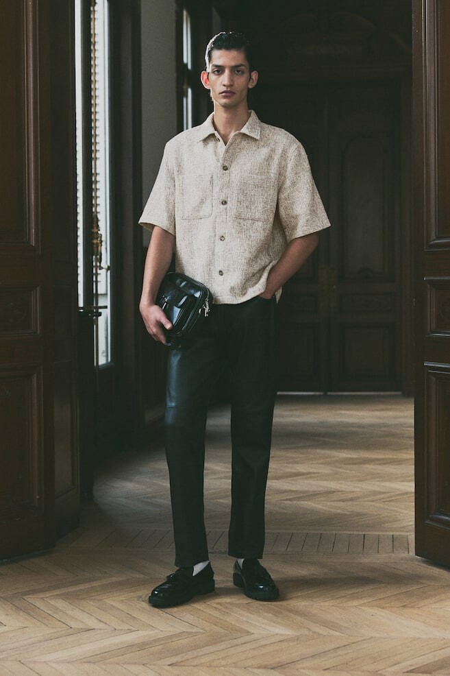 Твидовая рубашка обычного кроя H&M, бежевый
Твидовая рубашка обычного кроя H&M, бежевый