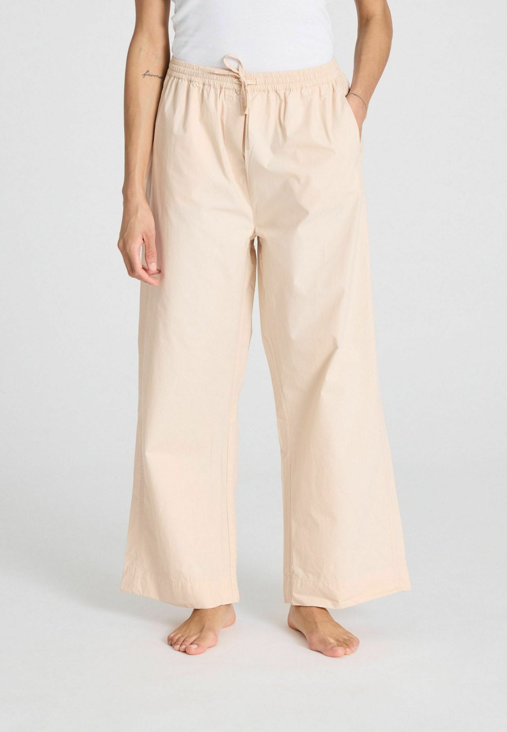 Брюки THILDE POPLIN GAI+LISVA, бежевый
Брюки THILDE POPLIN GAI+LISVA, бежевый