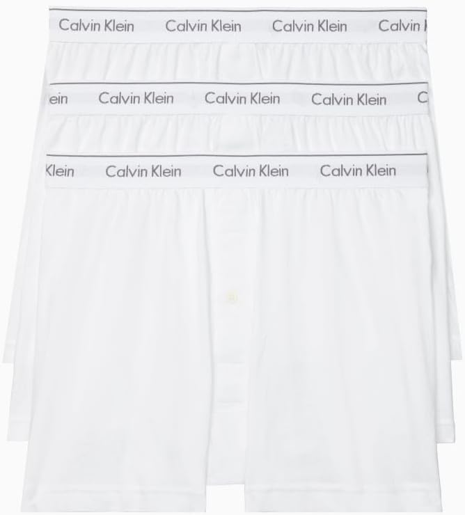 Комплект из 3 мужских трикотажных трусов-боксеров Calvin Klein Cotton Classics, 3 White
Комплект из 3 мужских трикотажных трусов-боксеров Calvin Klein Cotton Classics, 3 White