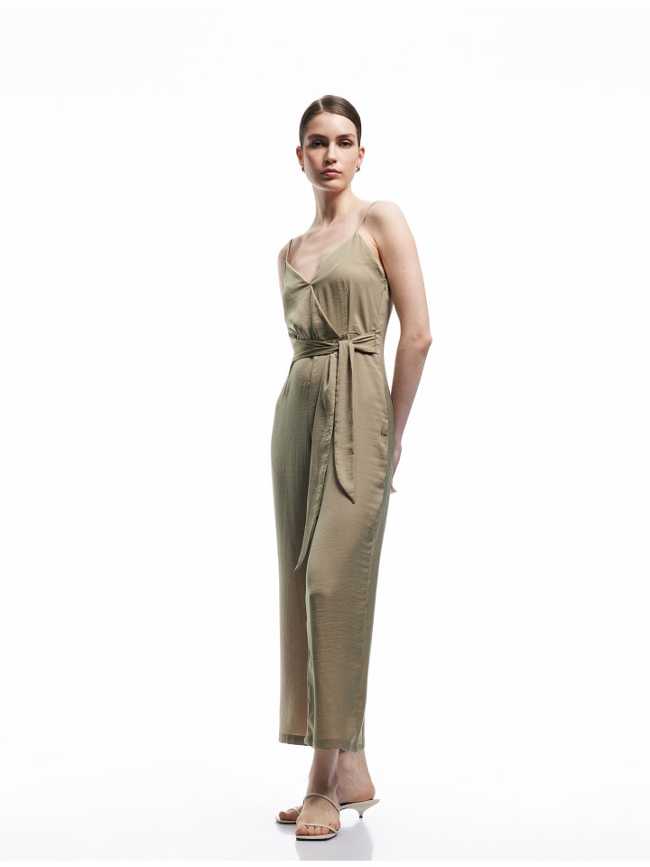 КОМБИНЕЗОНЫ в цвете цветной шалфей KOTON
КОМБИНЕЗОНЫ в цвете цветной шалфей KOTON