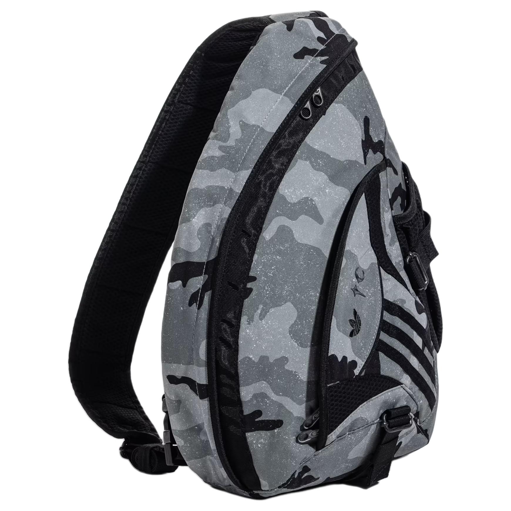 Adidas Повседневная полиэстеровая сумка-слинг Regular для мужчин Ink Black
Adidas Повседневная полиэстеровая сумка-слинг Regular для мужчин Ink Black