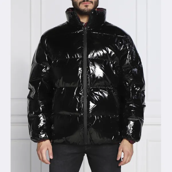 Двусторонний пуховик стандартного кроя Calvin Klein, черный
Двусторонний пуховик стандартного кроя Calvin Klein, черный