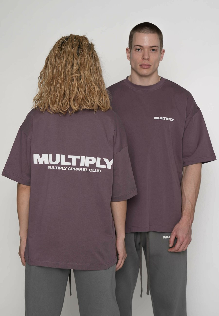 Футболка Multiply Apparel FONT , Black Plum/Dark Purple, Черный, Футболка Multiply Apparel FONT , Black Plum/Dark Purple
Футболка Multiply Apparel FONT , Black Plum/Dark Purple, Черный, Футболка Multiply Apparel FONT , Black Plum/Dark Purple