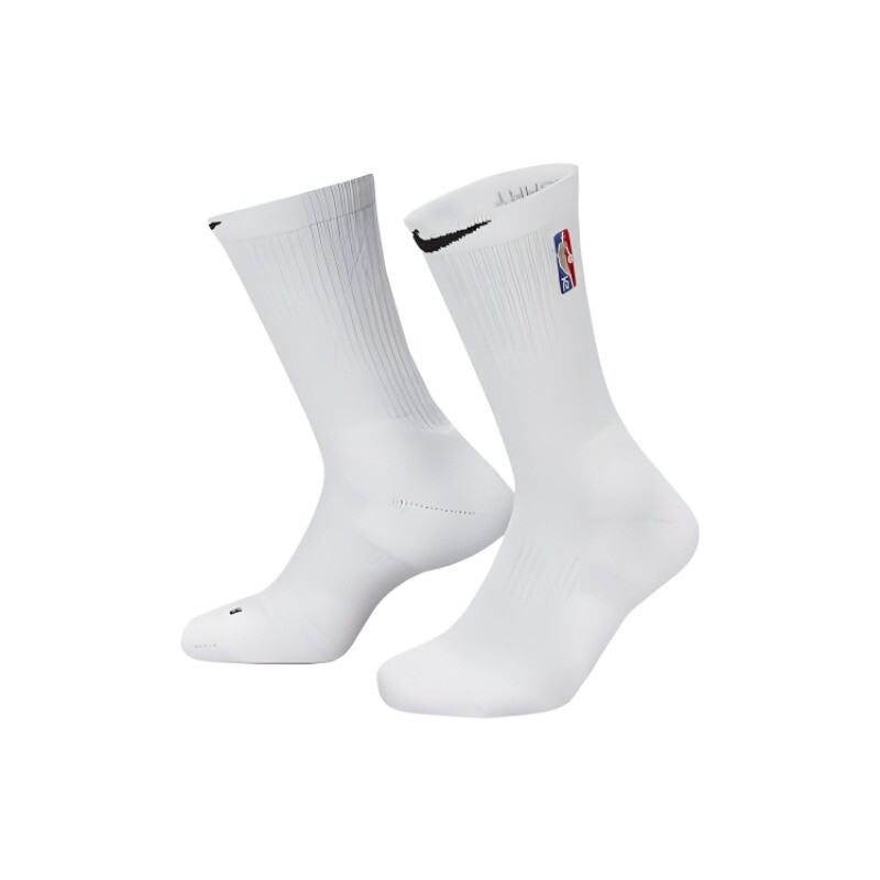 Мужские носки Nike до середины икры
Мужские носки Nike до середины икры