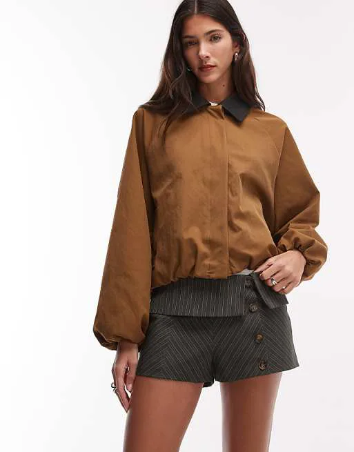 Серые мини-шорты в тонкую полоску Motel Wamuka
Серые мини-шорты в тонкую полоску Motel Wamuka