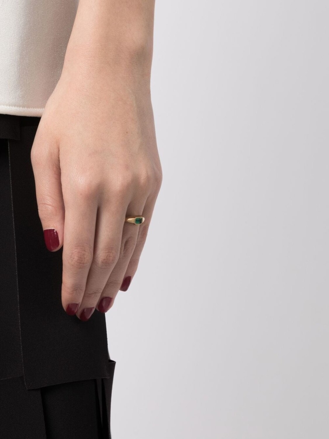 Перстень из желтого золота с изумрудом Lizzie Mandler Fine Jewelry, золотой 
Перстень из желтого золота с изумрудом Lizzie Mandler Fine Jewelry, золотой