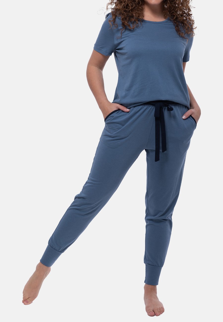 Пижамный комплект AMMANN SET, Blau/Blue
Пижамный комплект AMMANN SET, Blau/Blue