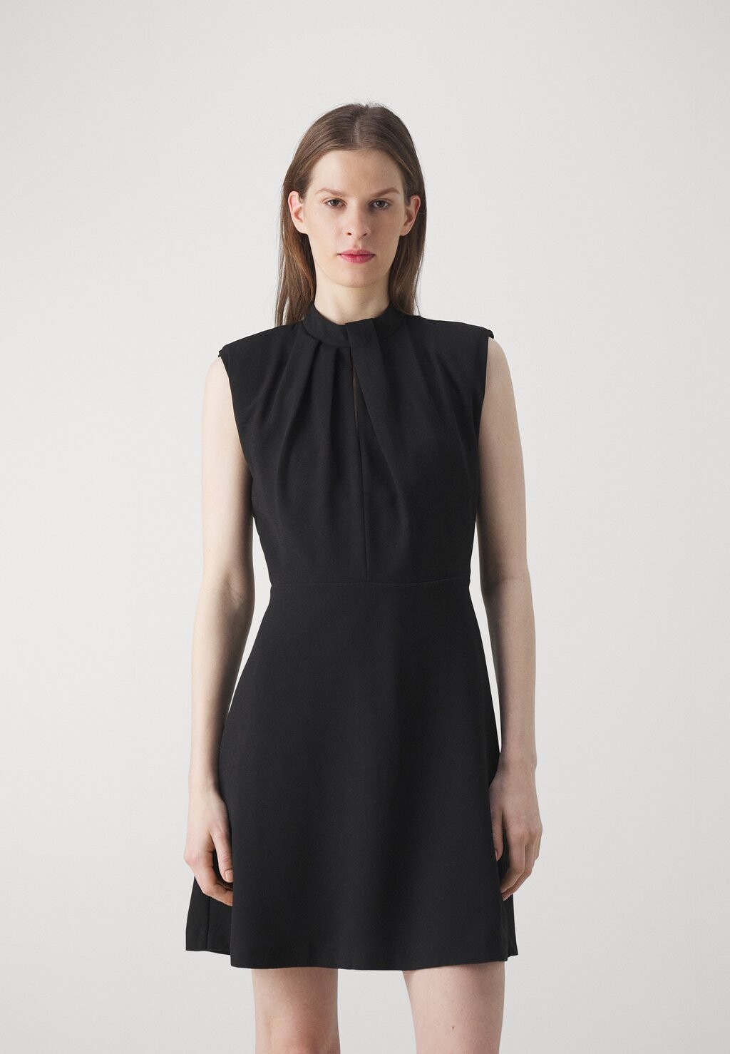 Повседневное платье KESANA HUGO, цвет black
Повседневное платье KESANA HUGO, цвет black