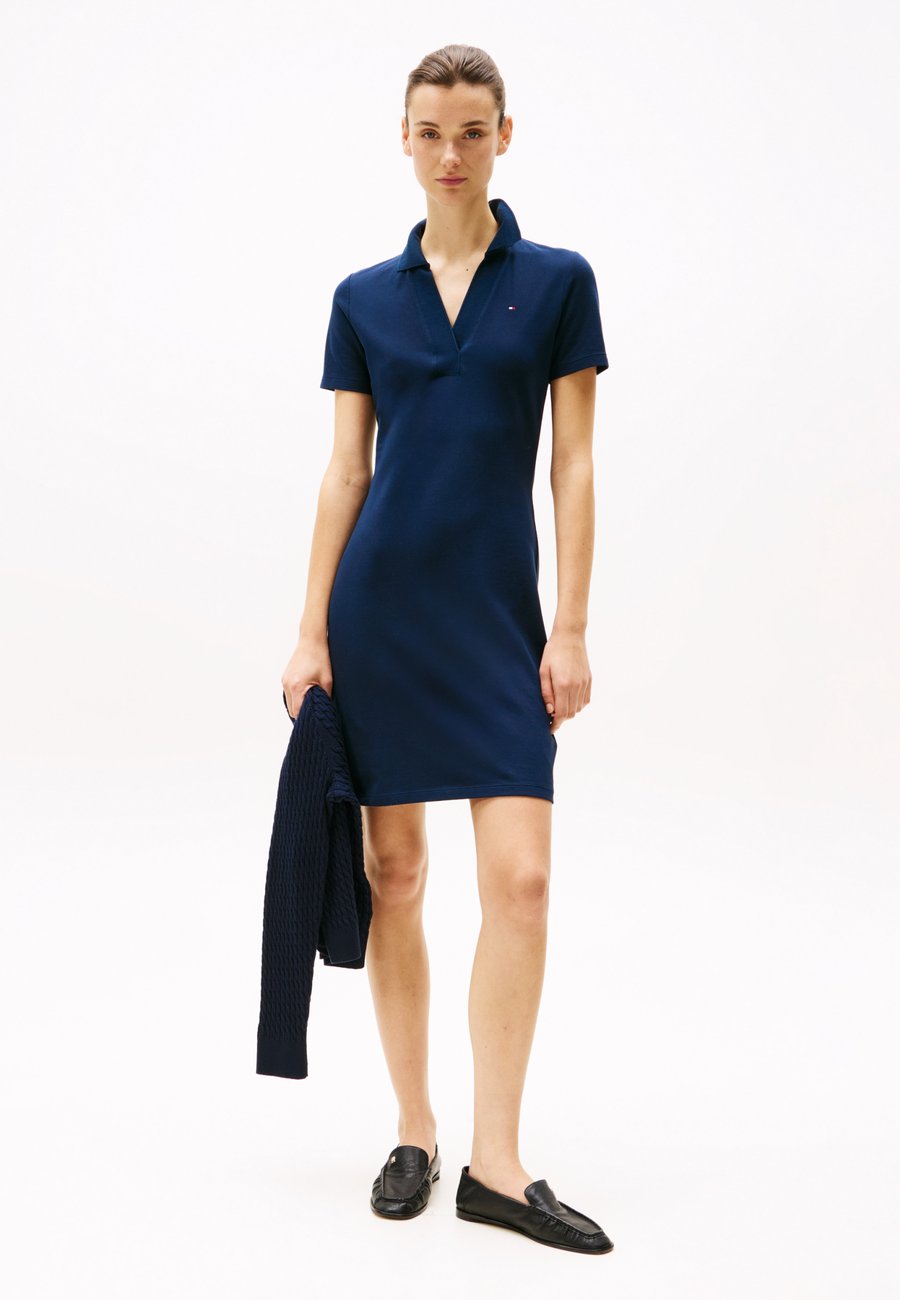 Платье Tommy Hilfiger SLIM OPEN DRESS, Dark Night Navy/Dark Blue
Платье Tommy Hilfiger SLIM OPEN DRESS, Dark Night Navy/Dark Blue