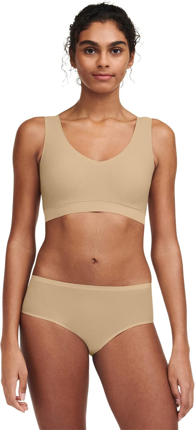 Мягкий эластичный бюстгальтер с подкладками Chantelle, цвет Ultra Nude
Мягкий эластичный бюстгальтер с подкладками Chantelle, цвет Ultra Nude